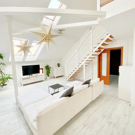 Loft With Rooftop And Free Parking In Garage Budapešť Exteriér fotografie